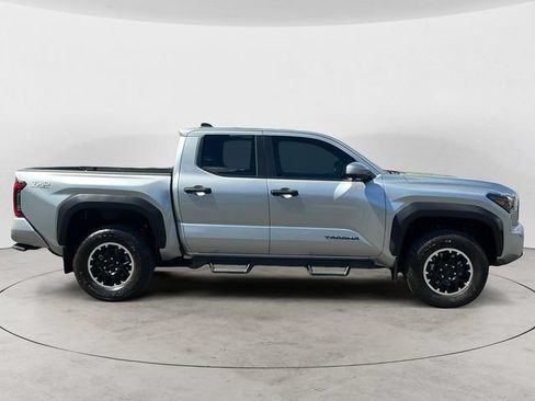 Certified 2024 Toyota Tacoma TRD Off-Road w/ TRD Off Road Premium Package AWD/4WD image 6