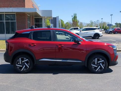 New 2026 Nissan Kicks SV w/ Cold Weather Package FWD image 2