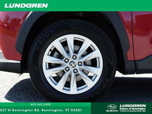 Used 2022 Toyota Corolla Cross LE w/ Moonroof Package AWD/4WD image 36