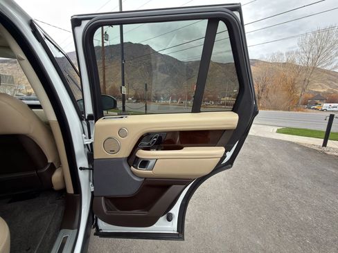 Used 2022 Land Rover Range Rover Westminster Edition image 10