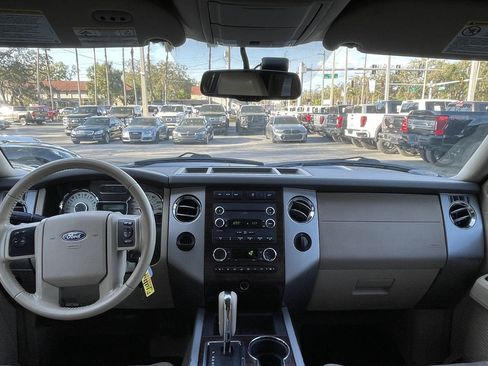 Used 2012 Ford Expedition EL XLT image 5