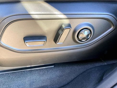 New 2025 Jeep Grand Cherokee Limited image 19