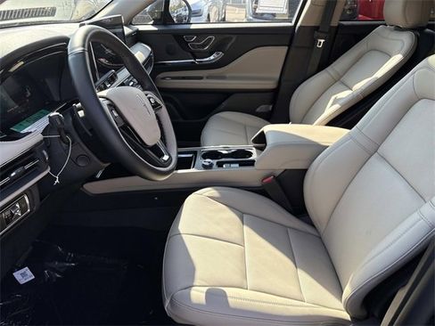 New 2026 Lincoln Corsair Grand Touring image 23