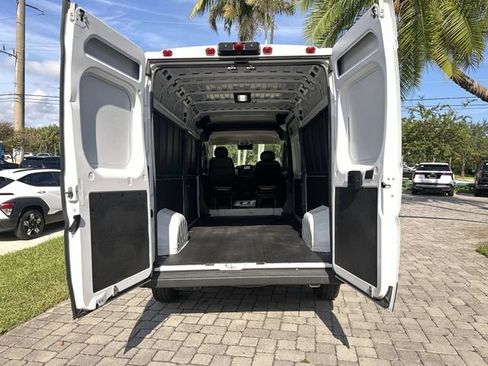Used 2024 RAM ProMaster 2500 w/ Convenience Group FWD image 27