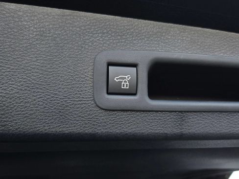 Certified 2026 Toyota Sienna XLE FWD image 26