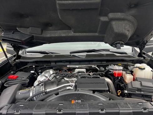 Used 2024 Chevrolet Silverado 2500 LTZ w/ LTZ Plus Package AWD/4WD image 34