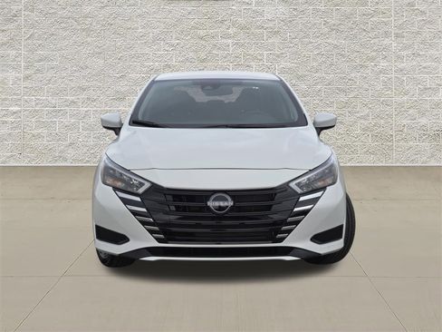 Used 2025 Nissan Versa SV w/ Trunk Package image 2