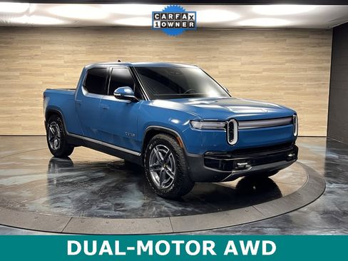 Used 2025 Rivian R1T Adventure image 1