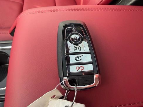 New 2026 Lincoln Corsair Reserve image 37