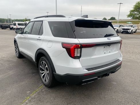 New 2026 Ford Explorer ST-Line RWD image 5