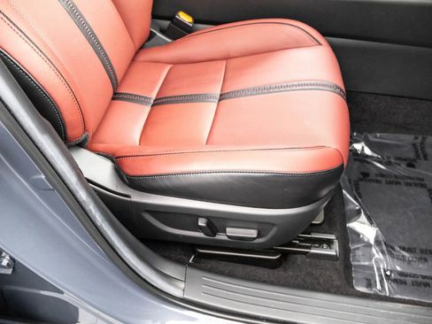 Used 2025 MAZDA CX-50 AWD 2.5 Hybrid w/ Premium Pkg image 36