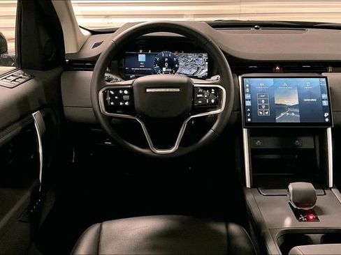 Certified 2025 Land Rover Discovery Sport S image 4