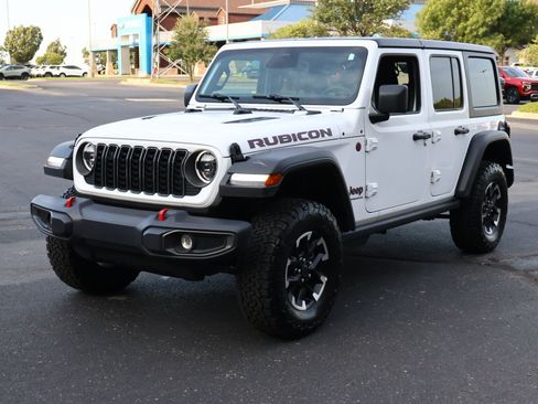 Used 2026 Jeep Wrangler Unlimited Rubicon AWD/4WD image 25