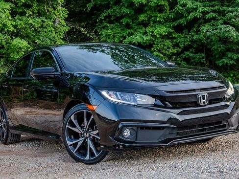 Used 2019 Honda Civic Sport image 7