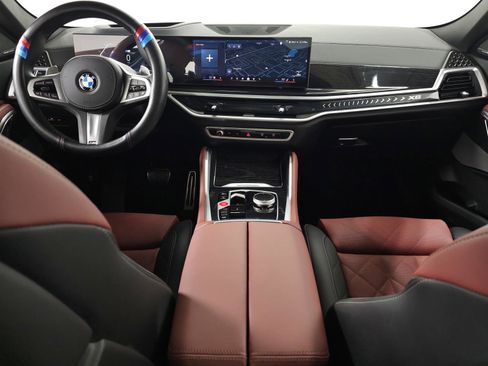 Used 2025 BMW X6 xDrive40i w/ Climate Comfort Package image 14