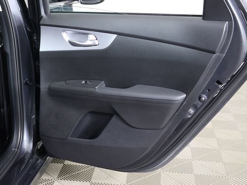 Used 2023 Kia Forte LXS w/ LXS Technology Package FWD image 24