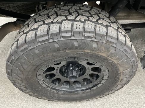 Used 2023 Ford F150 Lariat AWD/4WD image 17