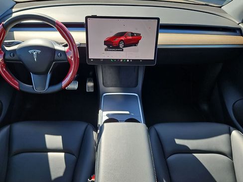 Used 2022 Tesla Model Y Long Range AWD/4WD image 25
