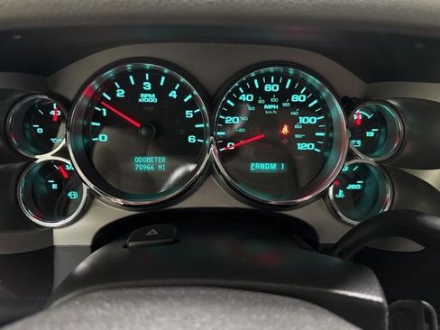 Used 2013 Chevrolet Silverado 2500 W/T RWD image 16