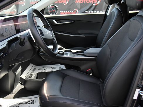 Used 2024 Kia EV6 Light image 18