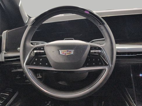 Certified 2025 Cadillac Escalade Premium Luxury w/ Touring Package AWD/4WD image 5