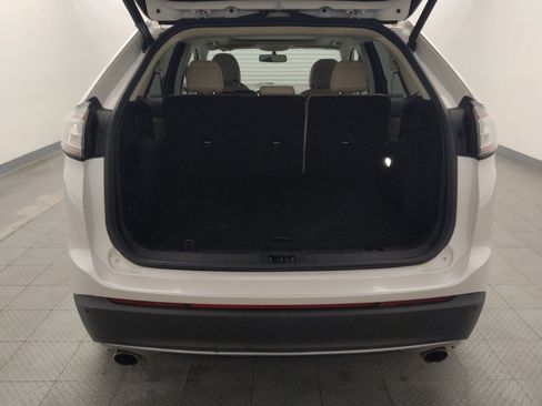 Used 2018 Ford Edge Titanium w/ Equipment Group 301A FWD image 29