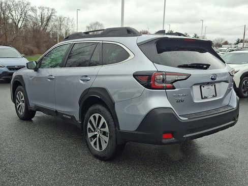 Certified 2025 Subaru Outback Premium image 6