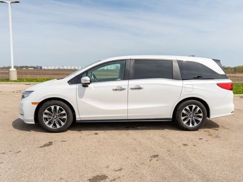 Used 2024 Honda Odyssey EX-L image 4