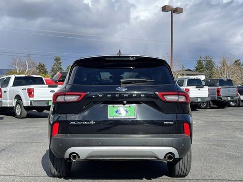 Used 2024 Ford Escape Platinum image 4
