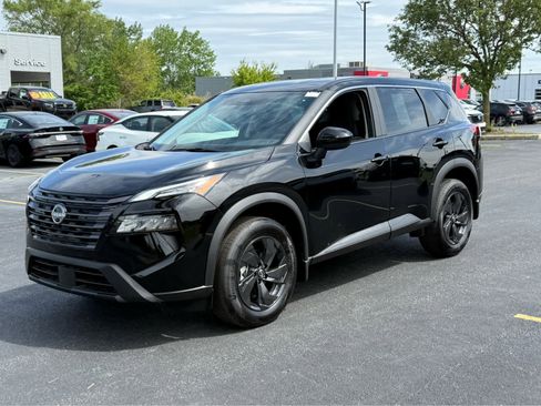 Used 2026 Nissan Rogue SV AWD/4WD image 3
