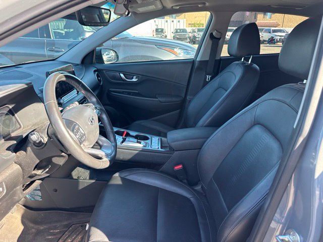 Used 2023 Hyundai Kona Limited FWD image 9