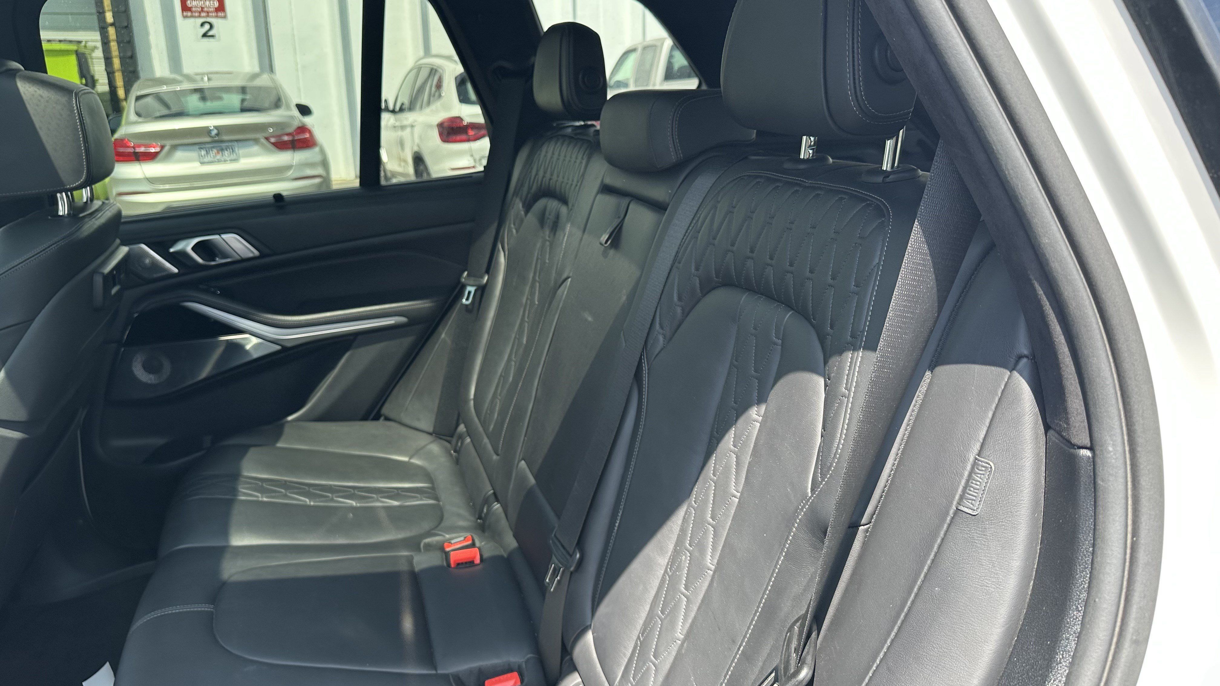Used 2020 BMW X5 M50i AWD/4WD image 32