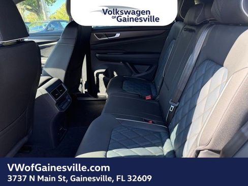 New 2026 Volkswagen Atlas Cross Sport SEL Premium R-Line image 7