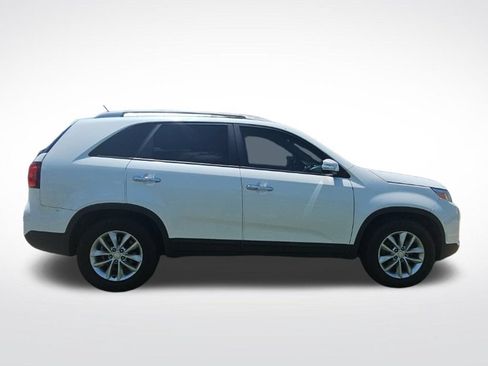 Used 2015 Kia Sorento LX FWD image 9