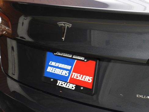 Used 2023 Tesla Model 3 Long Range image 17