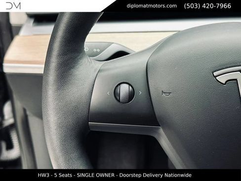 Used 2023 Tesla Model 3 Standard Range RWD image 29