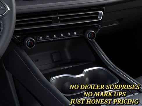 New 2026 Chevrolet Traverse LT w/ Driver Confidence Package FWD image 23
