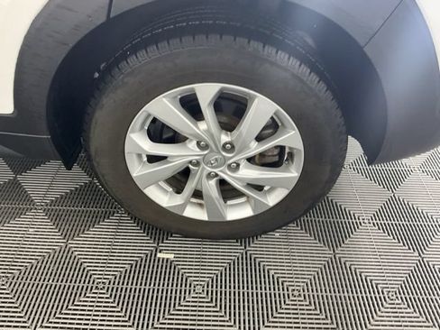 Used 2020 Hyundai Tucson SE w/ Cargo Package AWD/4WD image 18