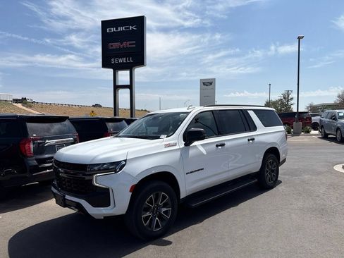 Used 2021 Chevrolet Suburban Z71 w/ Z71 Off-Road Package AWD/4WD image 1