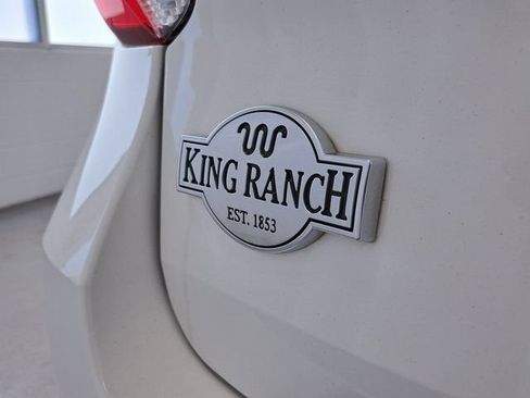 Used 2022 Ford Explorer King Ranch w/ Premium Technology Package AWD/4WD image 35