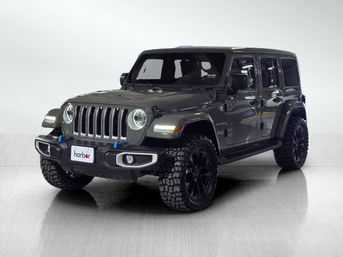 Used 2023 Jeep Wrangler Unlimited Sahara w/ Safety Group AWD/4WD image 3