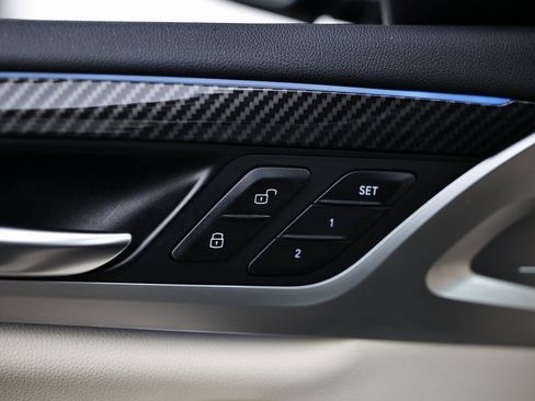 Used 2021 BMW X3 xDrive30e w/ Premium Package image 16