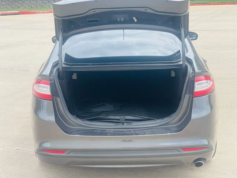 Used 2015 Ford Fusion SE w/ Equipment Group 202A image 13