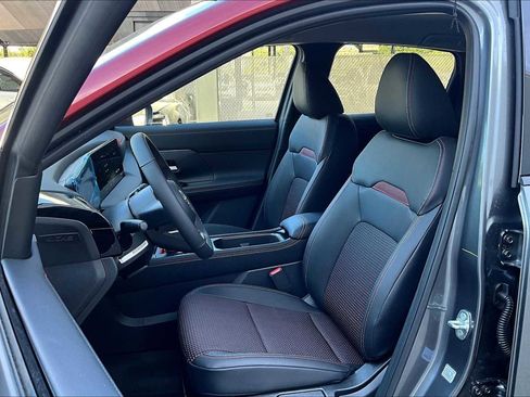 New 2026 Nissan Kicks SR image 15