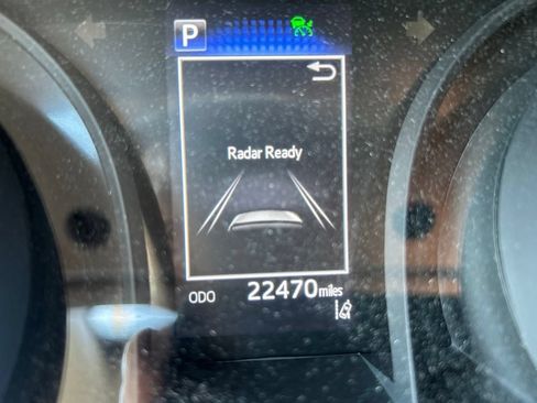 Used 2024 Toyota Camry SE FWD image 9