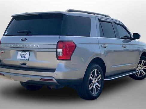 Used 2022 Ford Expedition XLT image 13