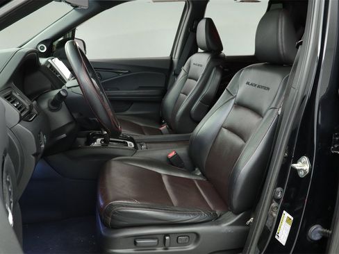 Used 2017 Honda Ridgeline Black Edition image 10