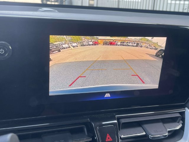 Used 2025 Chevrolet TrailBlazer LT AWD/4WD image 18
