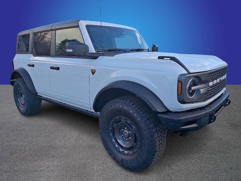 New 2025 Ford Bronco Badlands AWD/4WD image 2