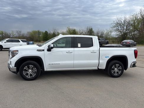 Used 2025 GMC Sierra 1500 SLT AWD/4WD image 7